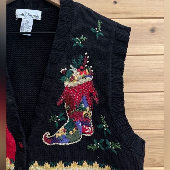 Vintage Croft & Barrow Size XLarge Novelty Ugly Christmas Knit Button Vest - Picture 4 of 11
